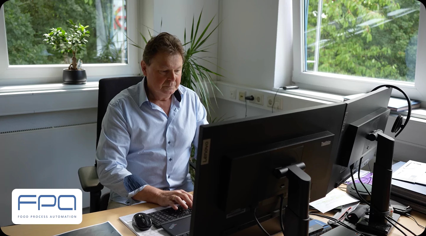 A photo of Olaf Kahl